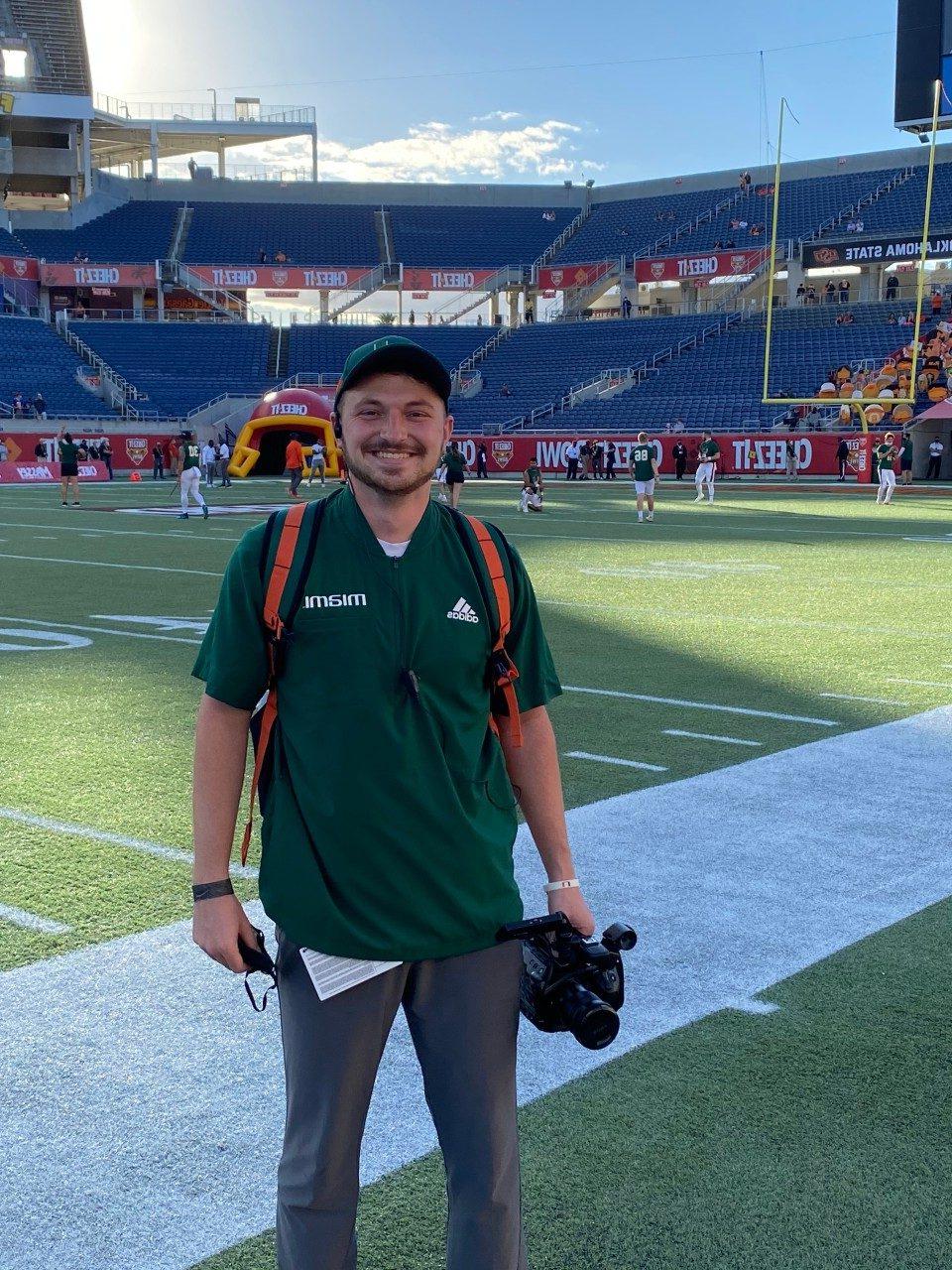 Ben graduated with a degree in multimedia journalism and a concentration in sports media and analytics. 通过第一年的体验项目, he became involved with HokieVision and got hands-on experience with video production and broadcasting. His experience led to an internship with the Minnesota Vikings as their full-time video intern. Ben now works as the assistant video coordinator for the University of Miami football program. 